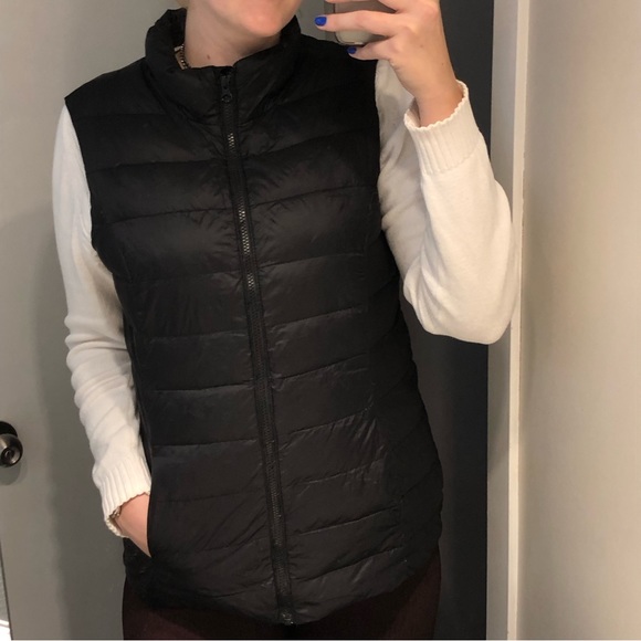 Lord & Taylor Black Down Filled Puffer Vest - Picture 8 of 10